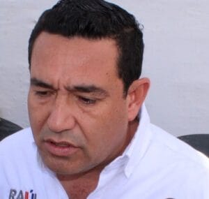 Raúl Meraz en las encuestas