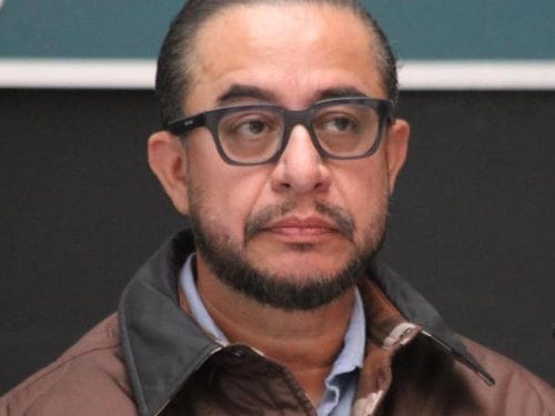 Hugo Eric Flores (2)