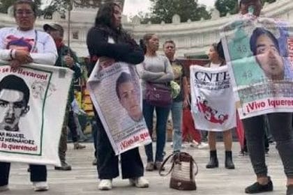 Padres Ayotzinapa